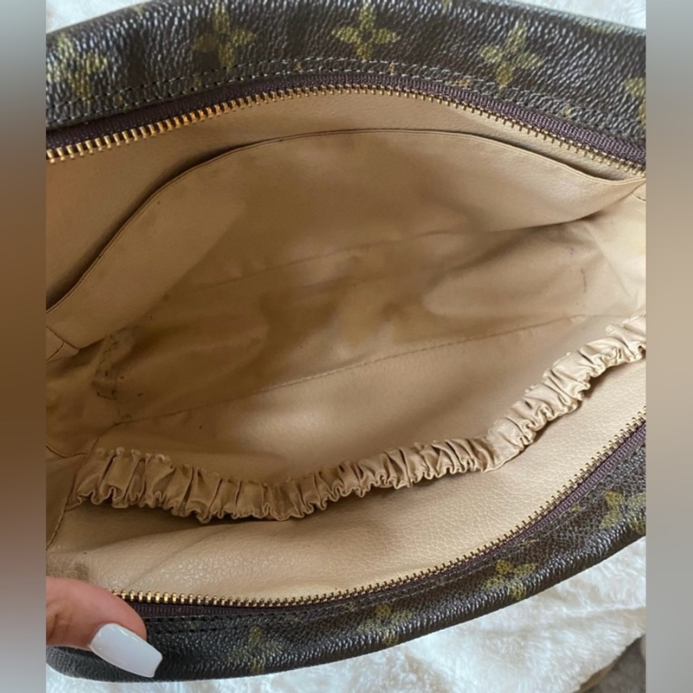 Authentic Louis Vuitton French Trousse Toilette 28 Converted to Crossbody Purse - Picture 7 of 9